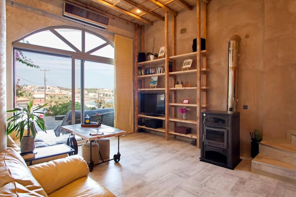 Lenico Beachfront Suites Agia Pelagia Екстериор снимка