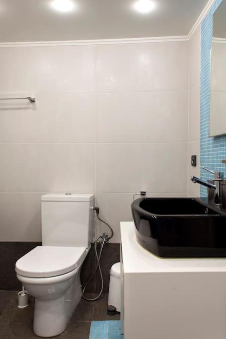 Lenico Beachfront Suites Agia Pelagia Екстериор снимка