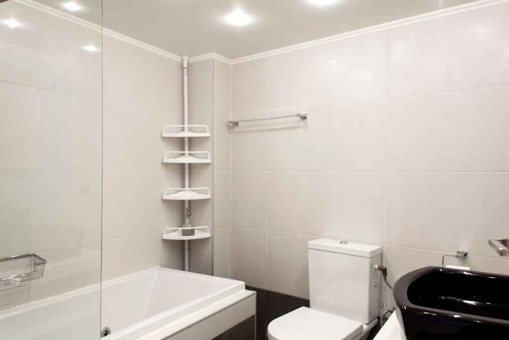 Lenico Beachfront Suites Agia Pelagia Екстериор снимка