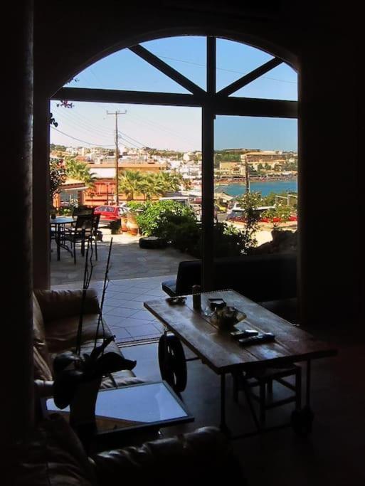 Lenico Beachfront Suites Agia Pelagia Екстериор снимка