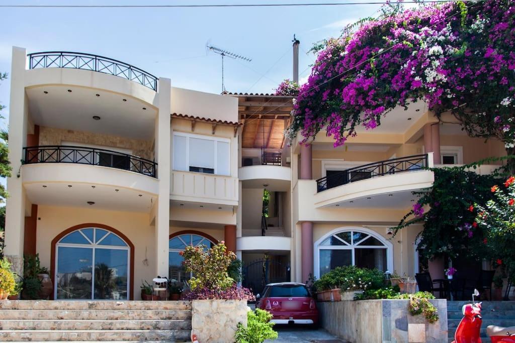 Lenico Beachfront Suites Agia Pelagia Екстериор снимка